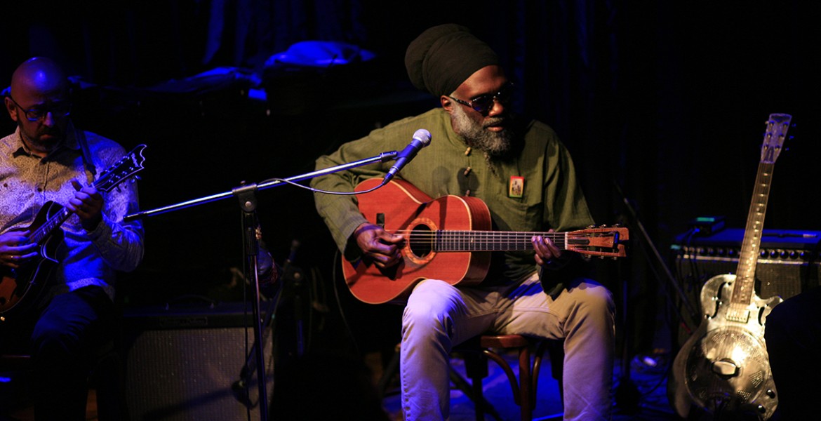 Corey Harris Acoustic Trio live @ Half Note - Review