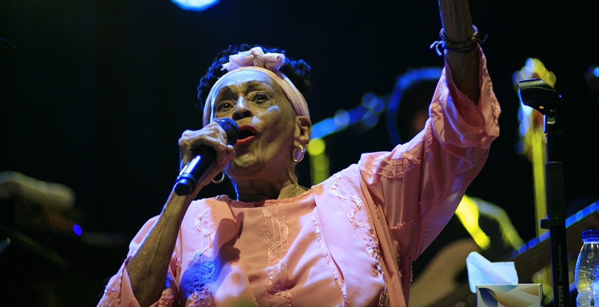 Omara Portuondo - Last Kiss - Review